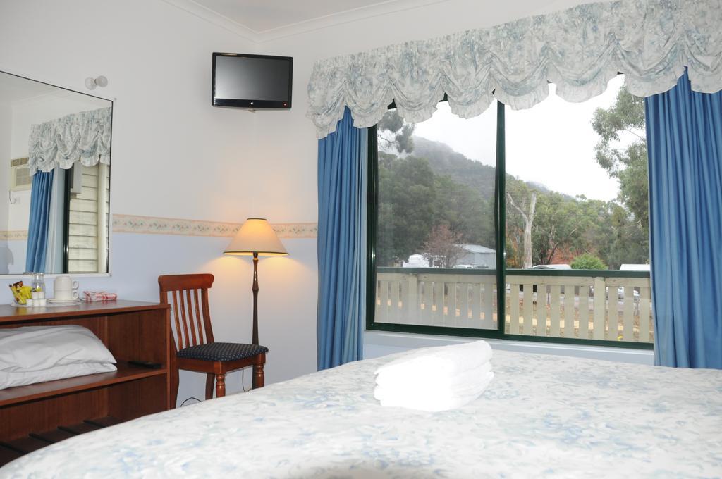 Mountain Grand Guest House Halls Gap Exterior photo